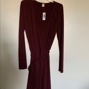 Old Navy Wrap dress Burgandy